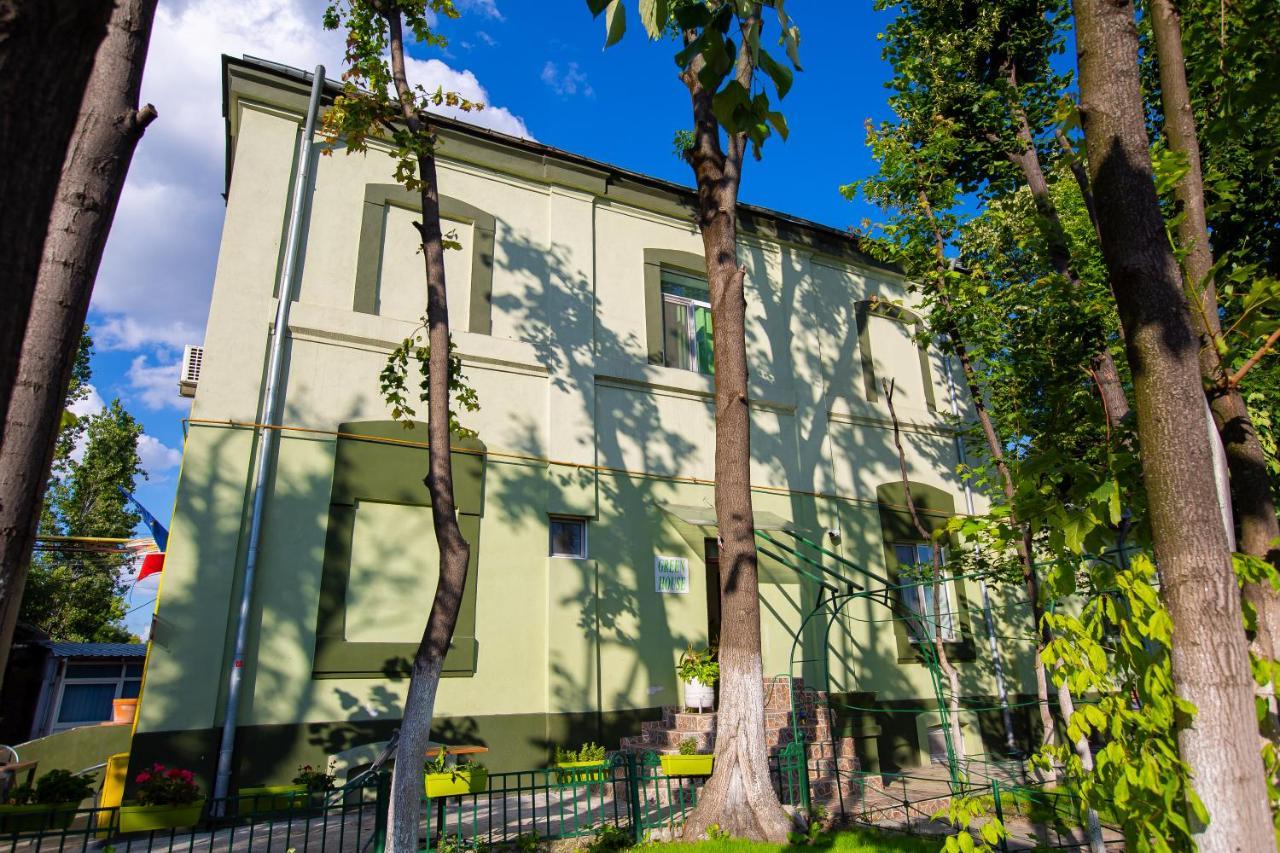 Green House Bucharest Exterior photo