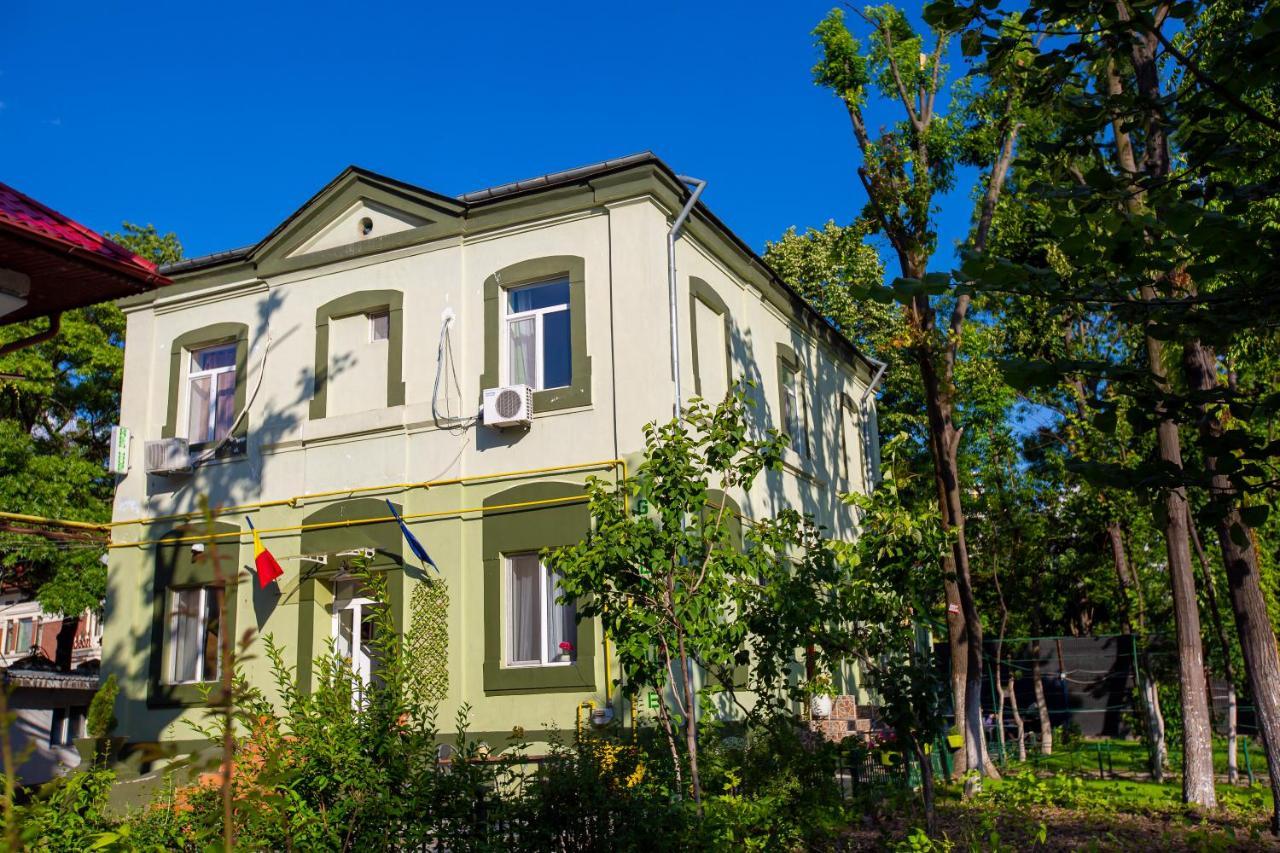 Green House Bucharest Exterior photo